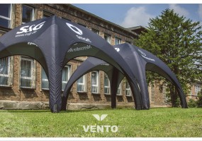 Namioty reklamowe VENTO® w rozmiarze 4x4m i powierzchni reklamowej ponad 40 m2
